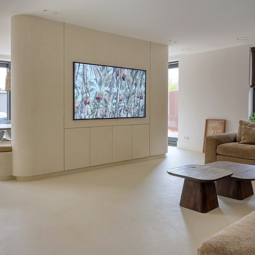 Gietvloer woonkamer - Nomadhome